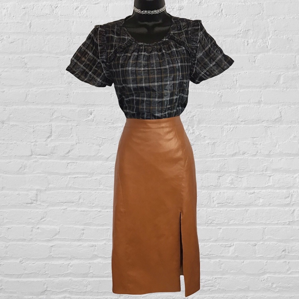 Faux leather pencil skirt